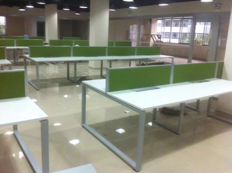 綠色風(fēng)格辦公家具設(shè)計(jì)